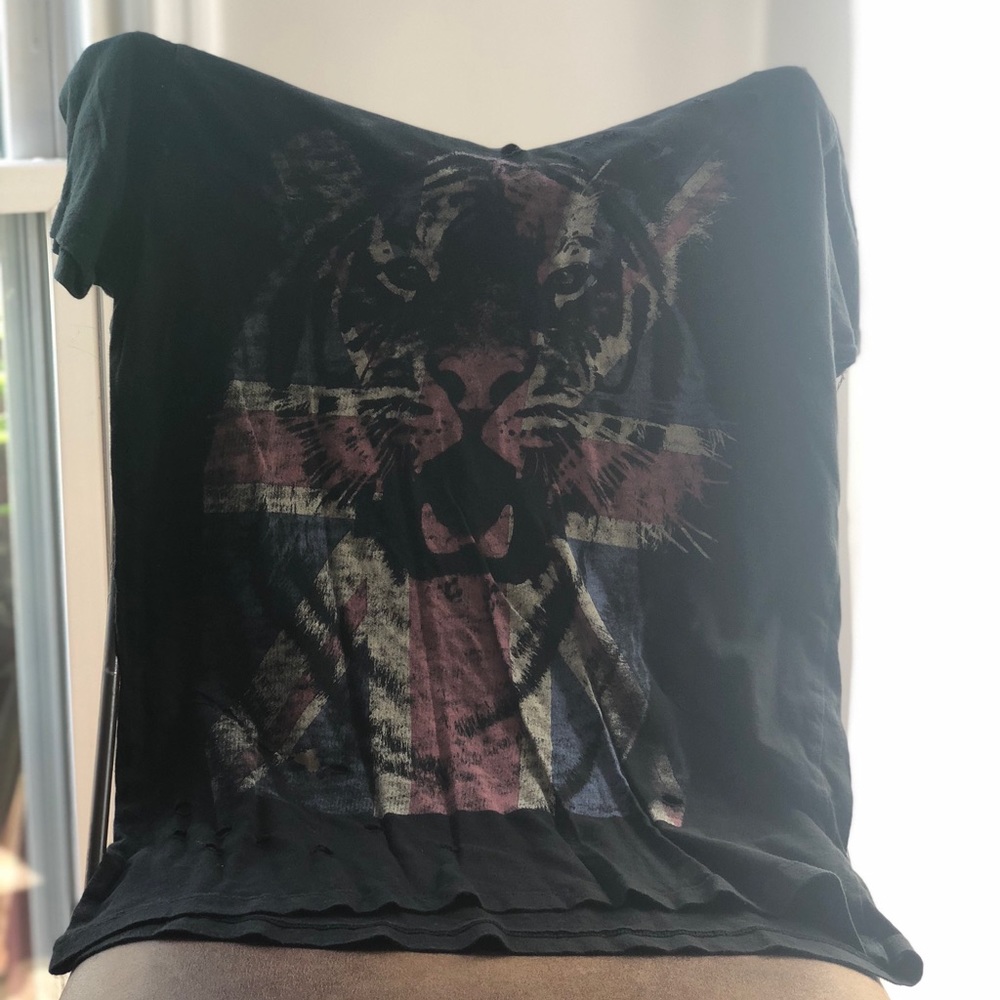 Distressed Tiger art top